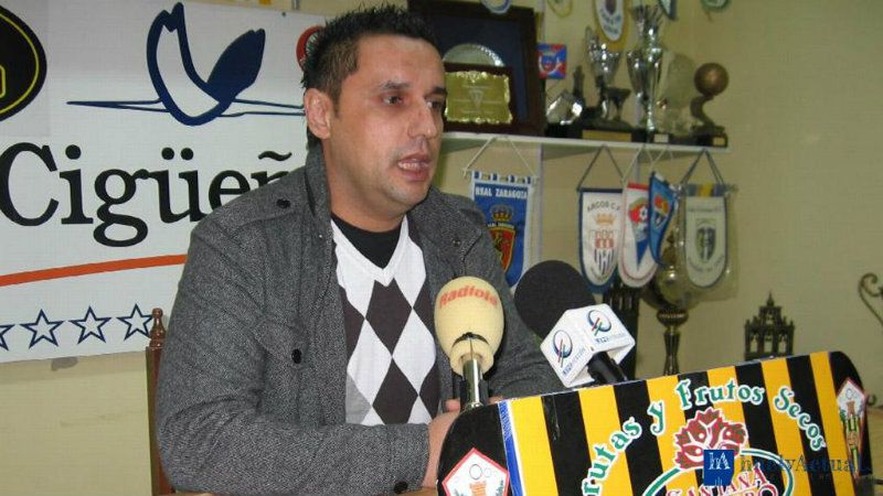 Manolo Santana: 'Por lo que a mí me ha llegado el Recre tiene para fichar entre 10.000 y 12.000 euros'
