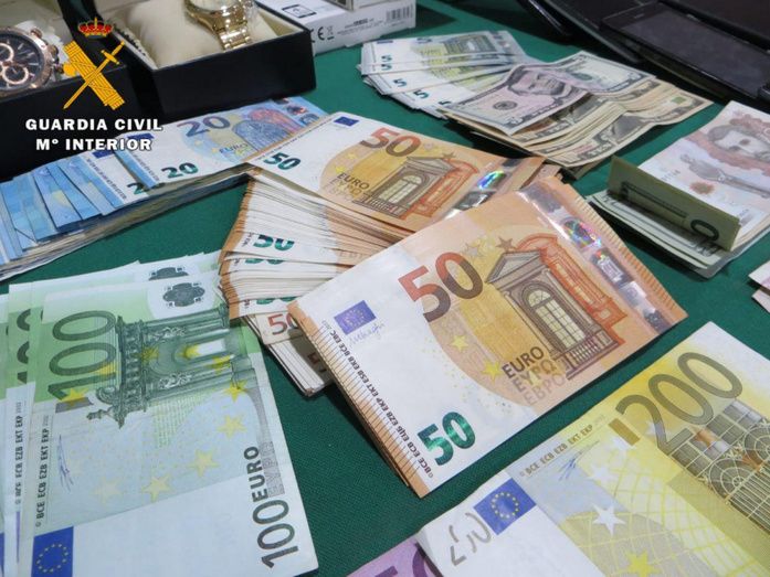 Cinco onubenses estafados por una red de falsas contrataciones y portabilidades telefónicas