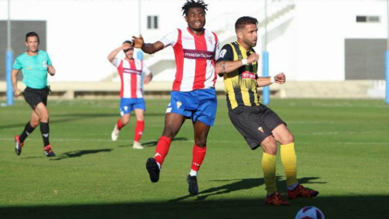 No cesa la peligrosa cuesta abajo del San Roque (1-3)
