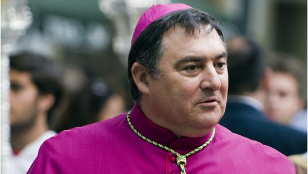 El runrún: ¿Tiene ya sustituto en el Obispado José Vilaplana?