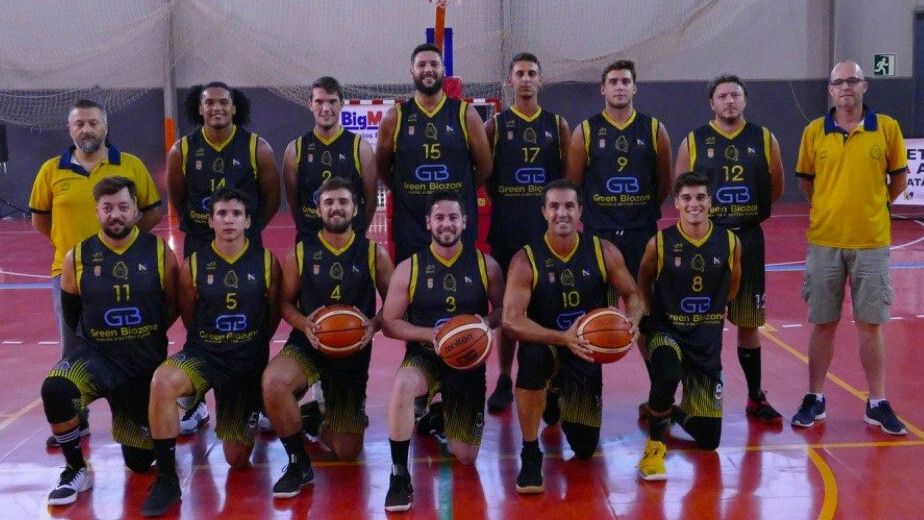 Moguer sale líder de su duelo con Palos y siguen su estela Ciudad de Huelva y Gibraleón