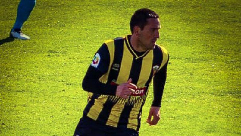 El San Roque confirma su gigantesca mejoría con un triunfo de prestigio en Ceuta (0-2)