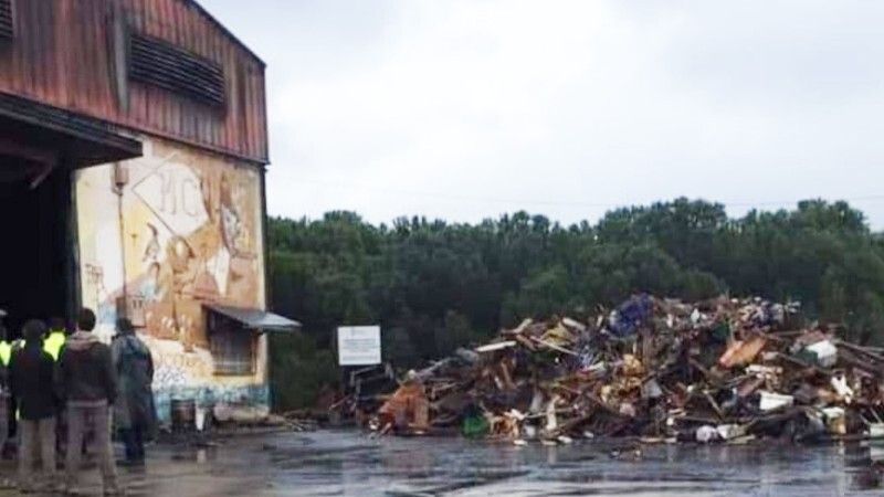 En marcha una campaña solidaria con un empresario cuya carpintería quedó destruida por completo en un incendio en Nerva