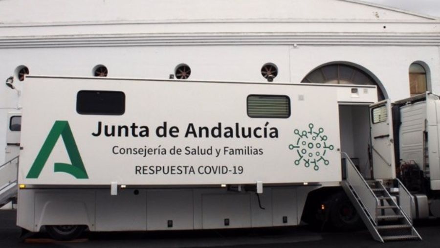La Junta prevé realizar 1.000 test rápidos de antígenos en Moguer tras no registrarse positivos en Cartaya y Paterna