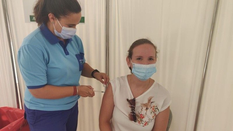 Andalucía abrirá la próxima semana la vacunación de la tercera dosis a los andaluces a partir de 18 años