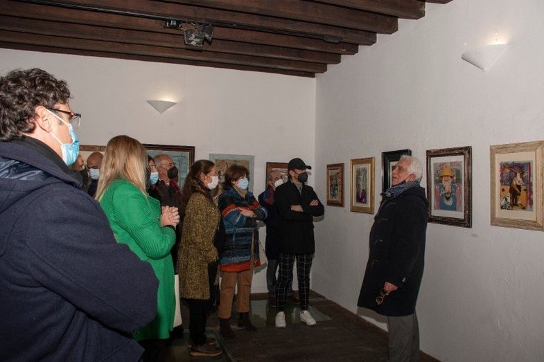 El polifacético artista Miguel Caiceo expone en la Casa Grande de Ayamonte