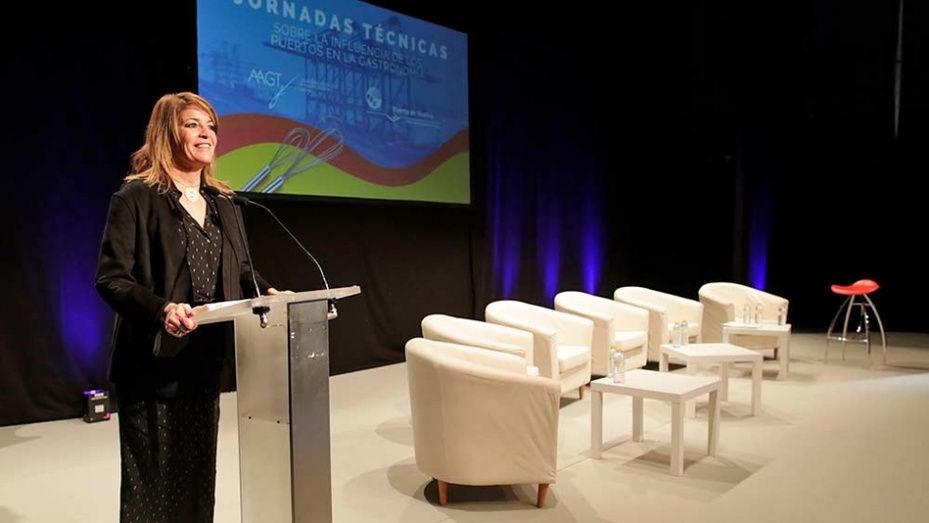 Las Cocheras acogen unas jornadas sobre la influencia de los puertos en la gastronomía