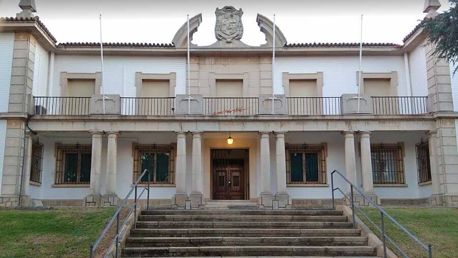Polémica por los bienes inmatriculados de la Iglesia: cinco propiedades afectadas en Ayamonte y Berrocal