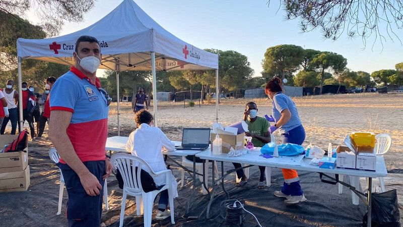 La Junta ha vacunado frente al Covid-19 a más de 4.200 migrantes en Huelva