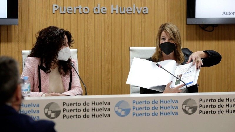 Rocío Ruiz visita el Puerto de Huelva para conocer el I Plan de Accesibilidad y el II Plan de Igualdad