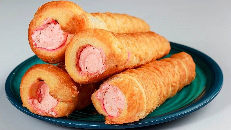 Hojaldre de Fresón de Palos y chocolate blanco