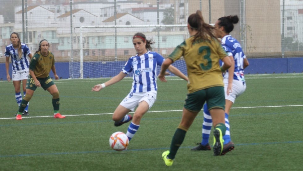 Cambia el horario del Betis-Sporting Huelva de este fin de semana