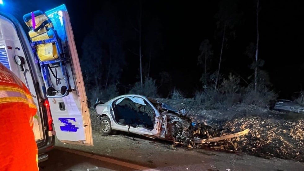 Un muerto y cuatro heridos tras chocar frontalmente dos turismos en Almonte