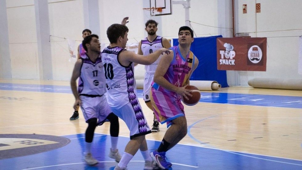 Victorias de Montessori y Gibraleón en los derbis en Primera Nacional