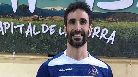 Pablo Abián avanza a cuartos en Barcelona tras un duro duelo con Vittinghus