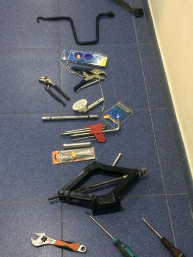 Arrestan en Almonte a un atracador cargado de herramientas