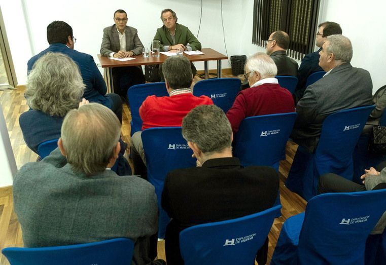 Caraballo recaba apoyos del sector agroalimentario de cara a la movilización por las infraestructuras
