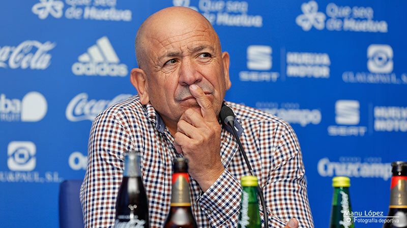 Claudio Barragán alaba “las ganas que tiene esta plantilla por mejorar y salir de ahí”