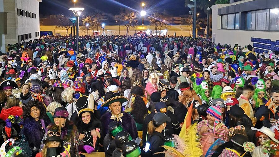 Isla Cristina comienza a vivir su Carnaval de Calle tras el concurso de agrupaciones