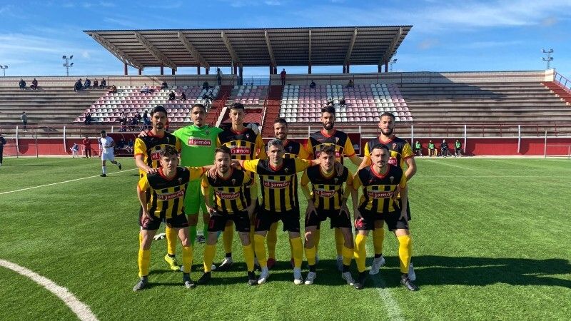 Un gol en propia meta decide el derbi para el San Roque (0-1)