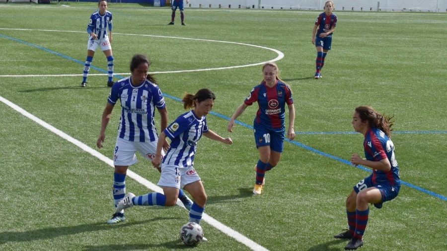 Al Sporting Huelva se le escapa injustamente el triunfo ante el Levante (1-2)