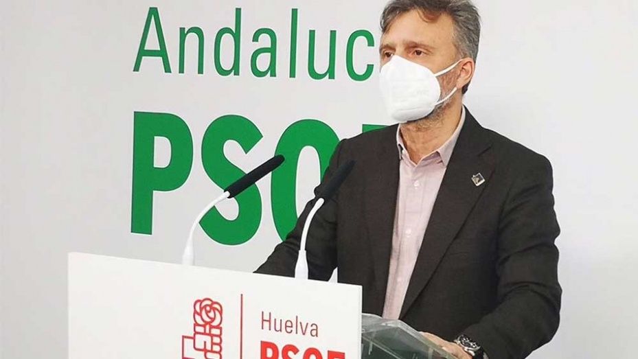 El PSOE afea a la Junta 'su afán por debilitar' la sanidad pública y pone de ejemplo el chare de Lepe
