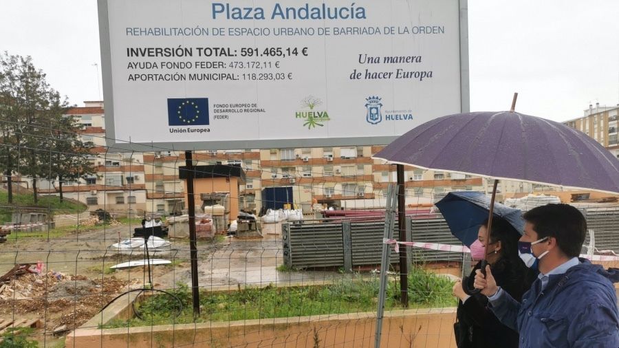 Cs denuncia una nueva paralización en las obras de la Plaza Andalucía y pide más zonas de aparcamientos en La Orden