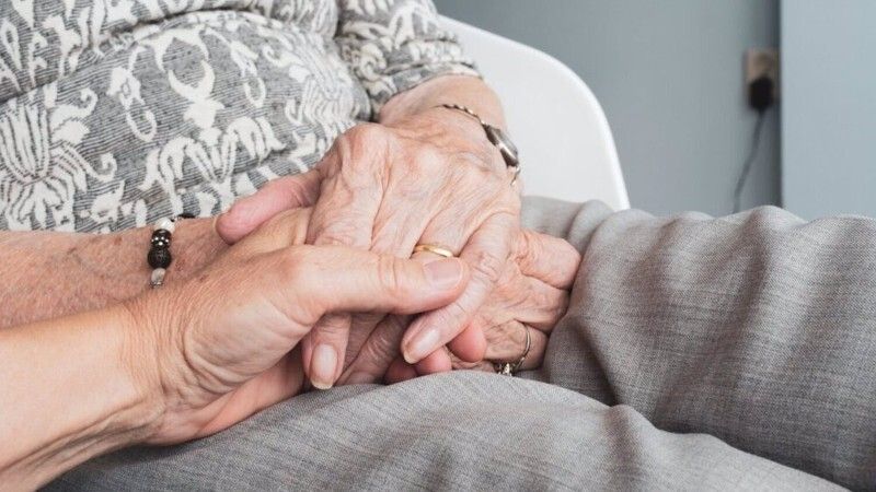 Huelva, a la cola en contagios Covid de mayores en residencias con 141 casos