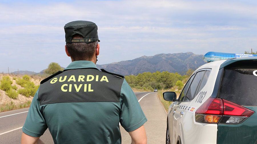 Desplegado un operativo de más cien personas para localizar al desaparecido en El Cerro