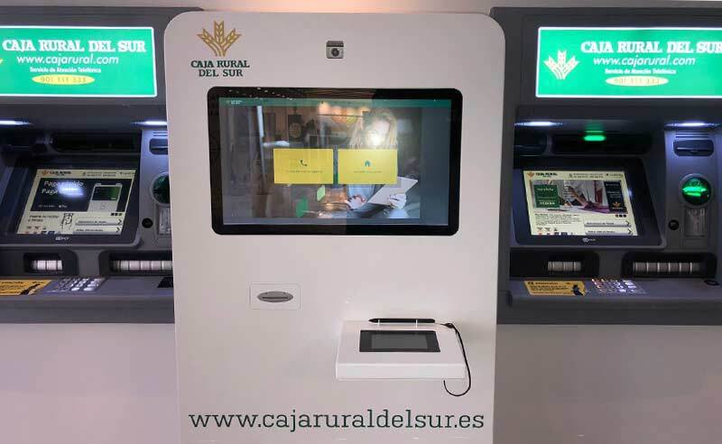 Caja Rural del Sur, Vodafone y el Gobierno andaluz colaboran para lanzar una solución tecnológica que acerca las sucursales bancarias a zonas rurales