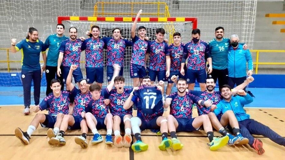 El PAN Moguer tumba al líder La Salle y sueña en grande (23-25)