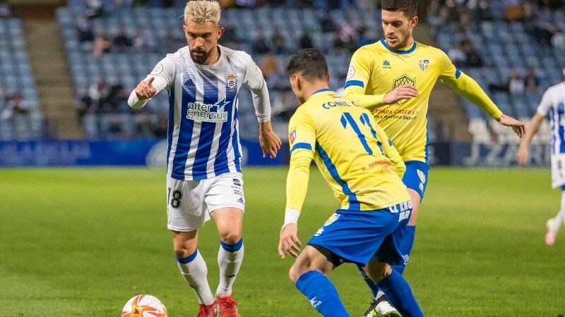 Adriá Arjona iguala a Juan Delgado como pichichi albiazul