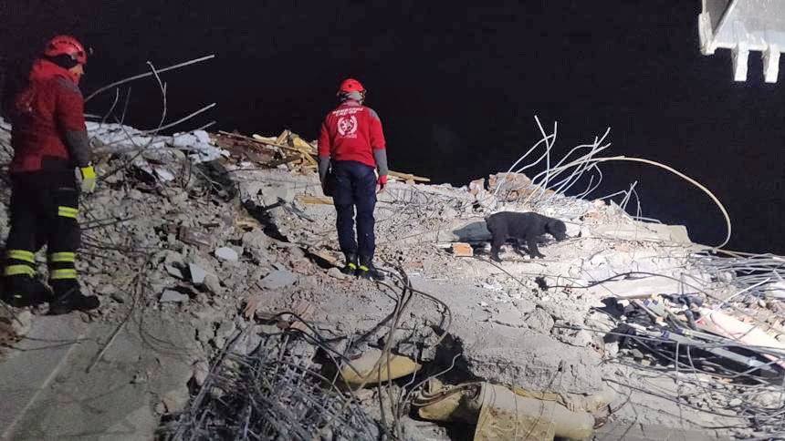 Los bomberos de Huelva continúan actuando ante el terremoto de Turquía: son el único equipo en la ciudad de Elbistán