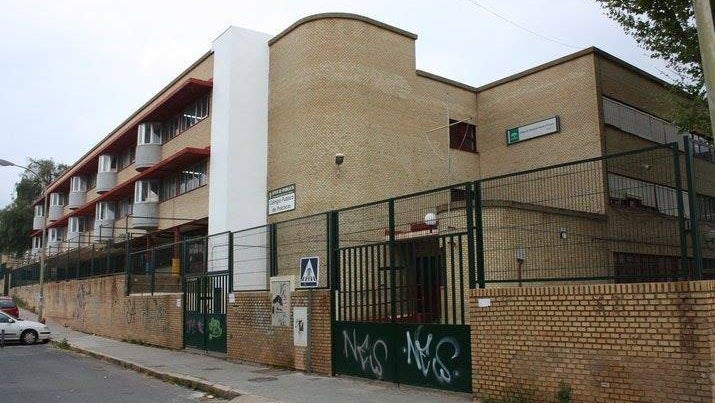 Alarma entre los padres del colegio Prácticas tras detectarse dos casos de sarna en el centro