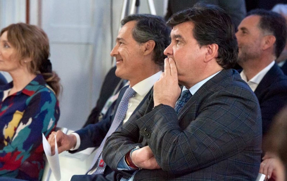 Gabriel Cruz confirma al fin que repetirá como candidato y deja en papel mojado su compromiso ante notario