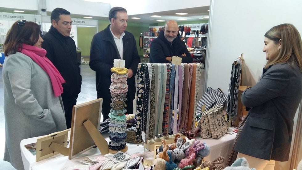 Aracena, escaparate de artesanía andaluza y extremeña en este Puente de Andalucía