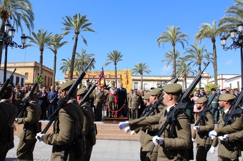 Trescientos civiles juran bandera en La Palma del Condado