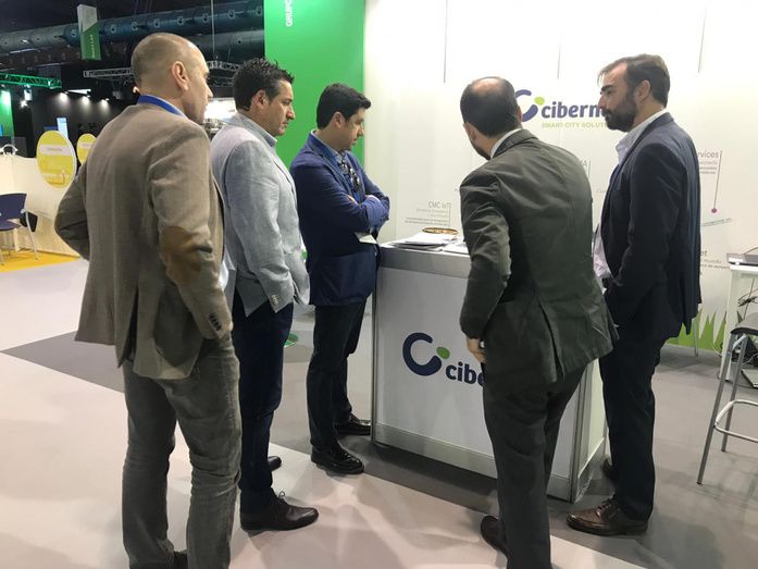 El alcalde de Ayamonte mantiene contactos con posibles inversores en el foro Greencities
