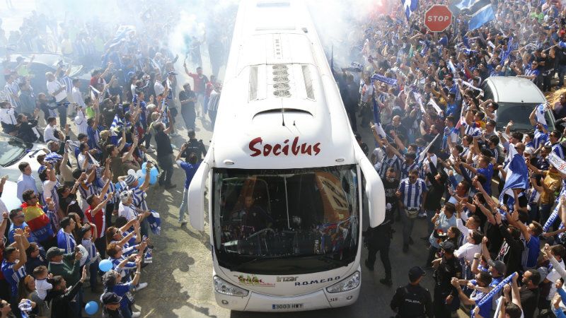 Recibimiento de Primera para el Decano