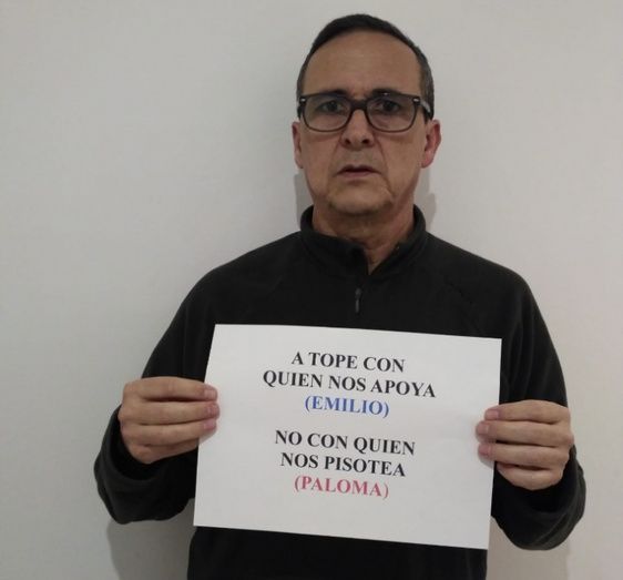 Sanitarios reclaman la readmisión de Carrascal y recogen firmas para que dimita Hergueta