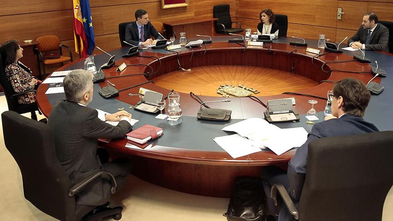 Trabajadores dentro de ERTE, teletrabajadores y empleados de baja quedan fuera del permiso retribuido