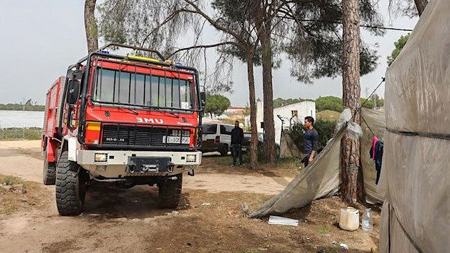 Los inmigrantes de los asentamientos denunciarán a las instituciones por vulnerar su derecho al agua y al saneamiento