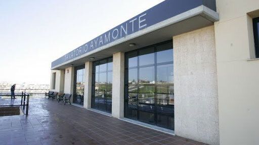 El tanatorio de Ayamonte cierra sus puertas tras prohibirse los velatorios