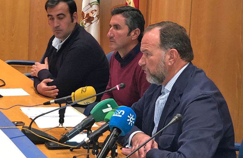 Llaman a cortar el jueves la A-49 con un tractorada 'histórica'