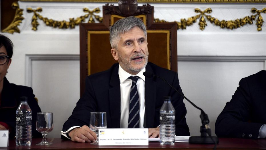 Grande-Marlaska: 'Casi estamos en un confinamiento total'