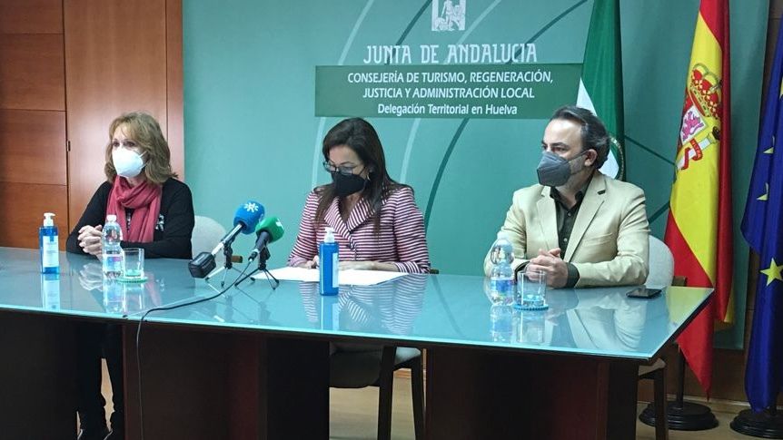 La Junta espera que las ayudas a casas rurales den oxígeno a 'estas empresas clave de la oferta' onubense