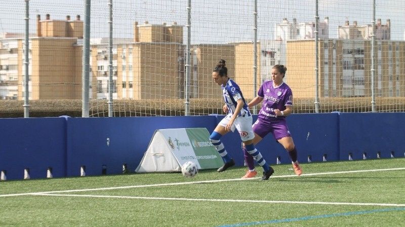 Fatou Kanteh y Dany Helena distancian al Sporting Huelva del descenso (2-1)