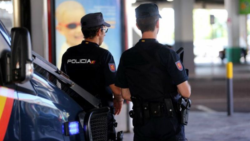 La Policía Nacional busca a ‘un depravado’ sexual que actúa por la zona de Isla Chica
