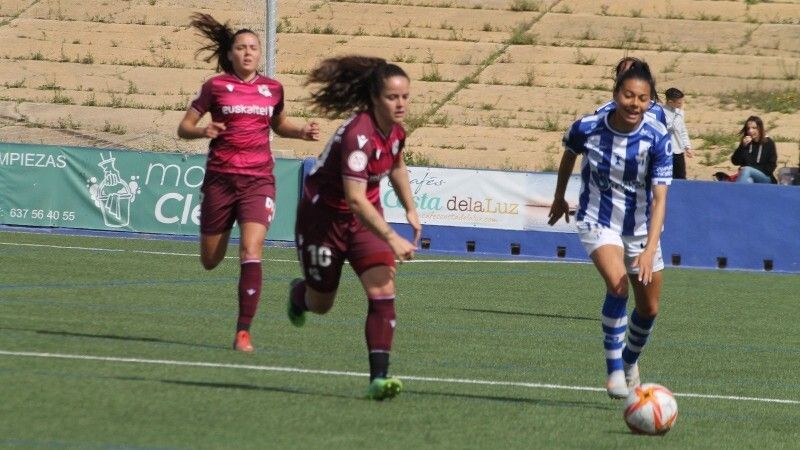 El Sporting Huelva cede en el tramo final ante la potente Real Sociedad (1-2)