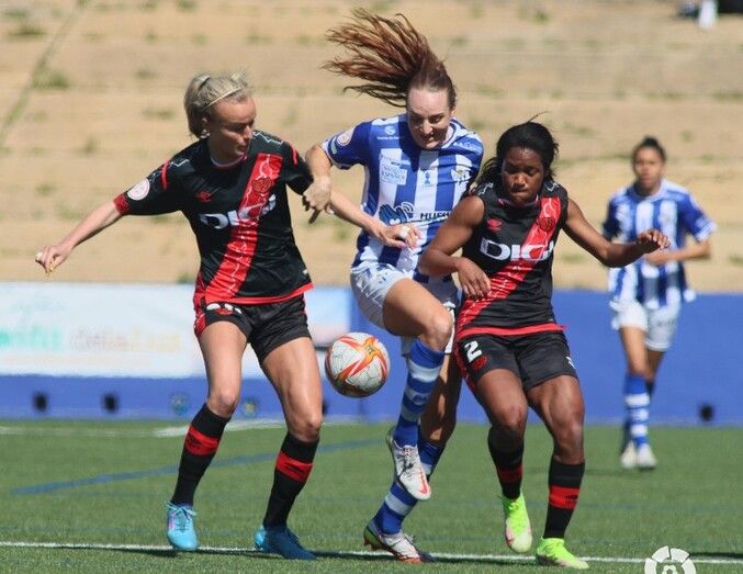 El colista le hace una faena al Sporting Huelva (1-1)